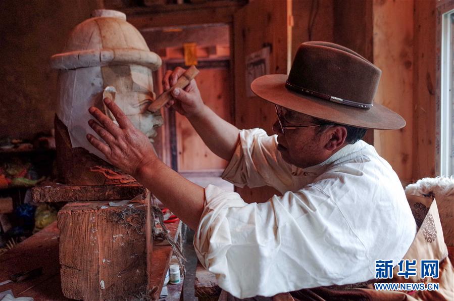 Les masques tibétains : exprimer la culture tibétaine avec des expressions riches