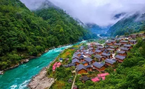  la beauté éblouissante de la préfecture autonome lisu de Nujiang