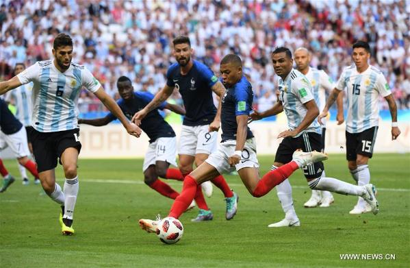 Coupe du monde de football 2018 : la France exulte après sa victoire contre l'Argentine