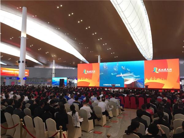 Le nouveau pont Hong Kong-Zhuhai-Macao va dynamiser la région de la baie