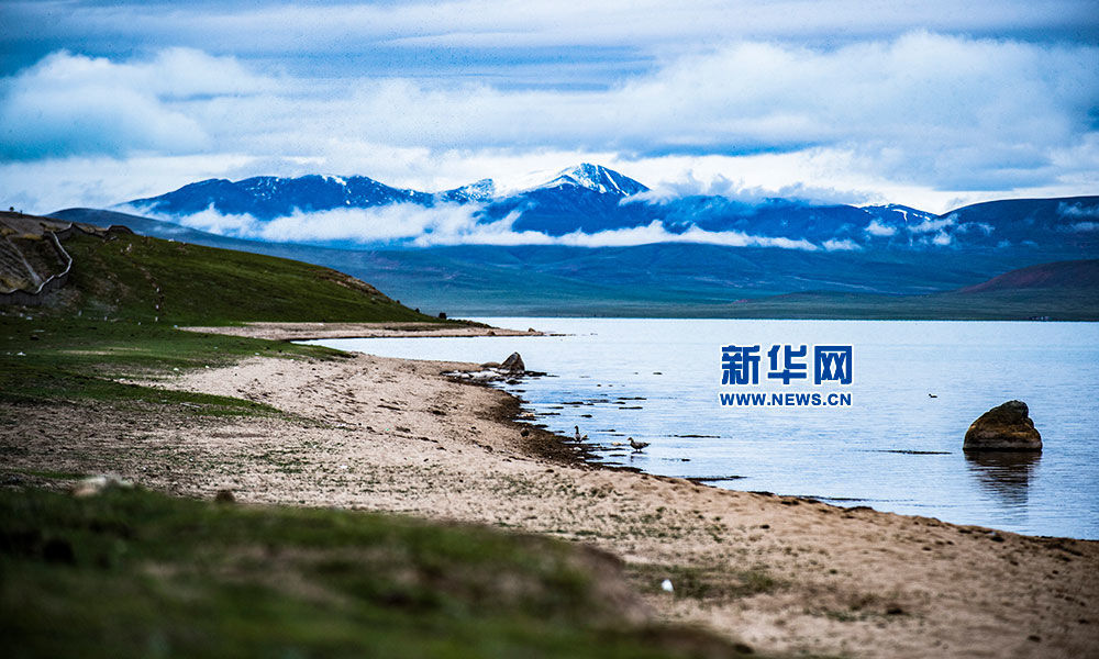 Les paysages le long du chemin de fer Qinghai-Tibet