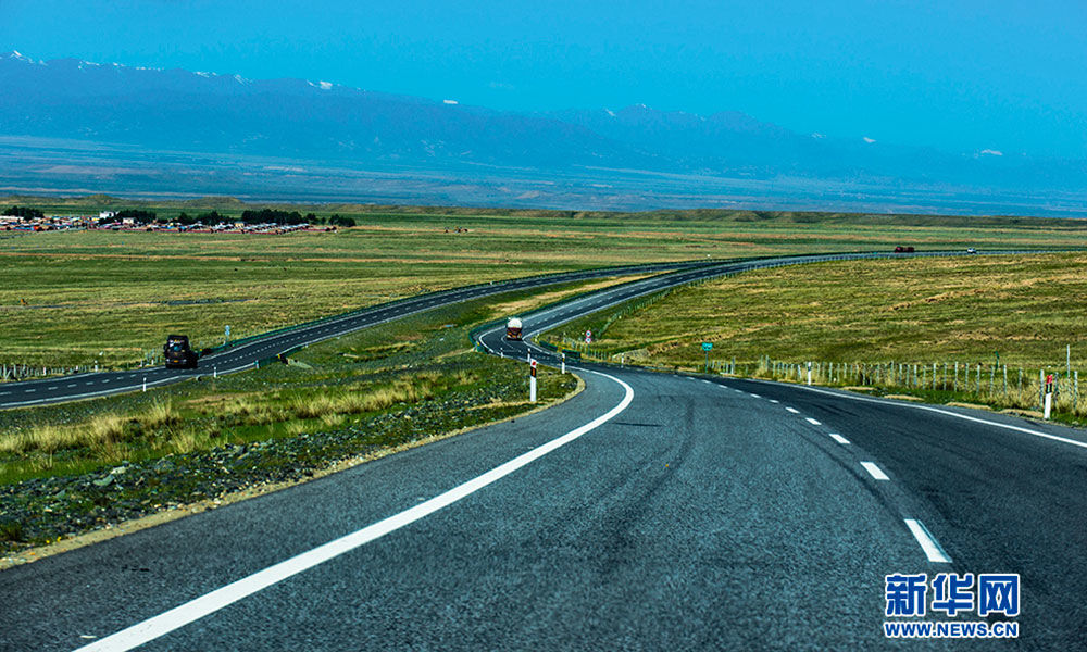 Les paysages le long du chemin de fer Qinghai-Tibet