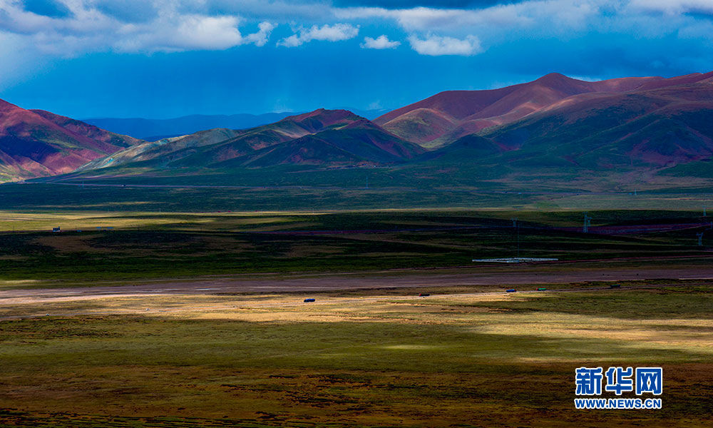 Les paysages le long du chemin de fer Qinghai-Tibet