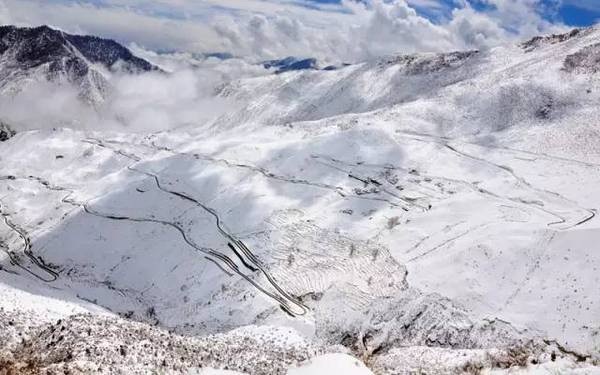 La route Sichuan-Tibet sous la neige (Ⅱ)