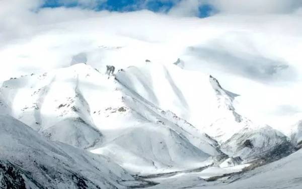 La route Sichuan-Tibet sous la neige (Ⅱ)