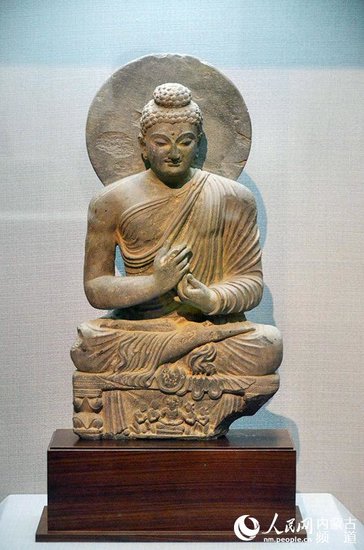 58 statues du Bouddha exposées en Mongolie intérieure